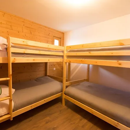 2 Pieces 6 Pers, Terrasse, Parking, Animaux Acceptes - Fr-1-263-539 *