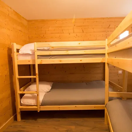 2 Pieces 6 Pers, Terrasse, Parking, Animaux Acceptes - Fr-1-263-539 * Valloire